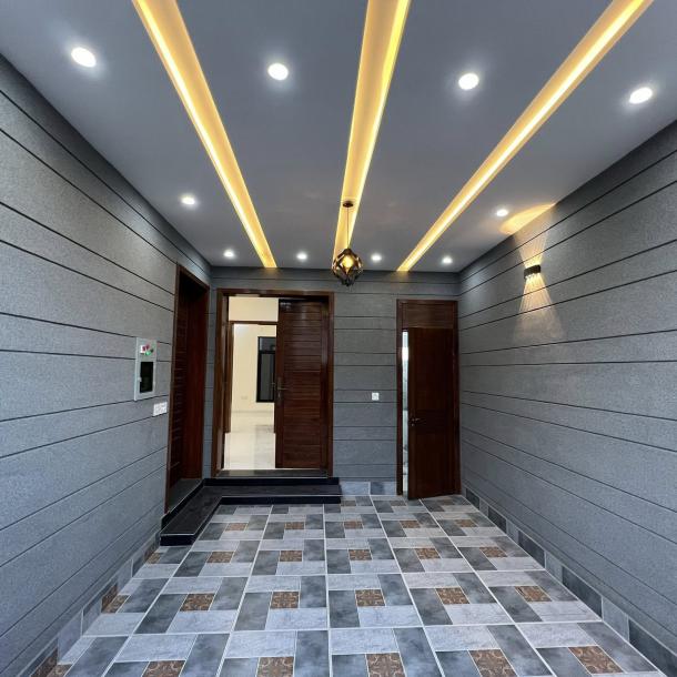 5 Marla Ultra Luxury House For Sale In Royal Orchard Multan 50ft Wide Road-2