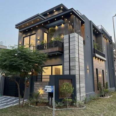 Royal Orchard Multan 5 Marla Corner Designer House for Sale – 50ft Wide Front