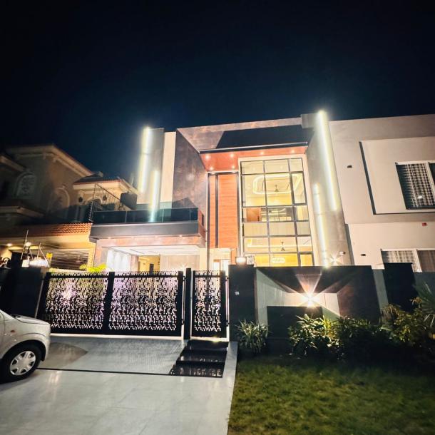 10 Marla Ultra Modern luxury House Design for Sale DHA Phase 7 Lahore.-2
