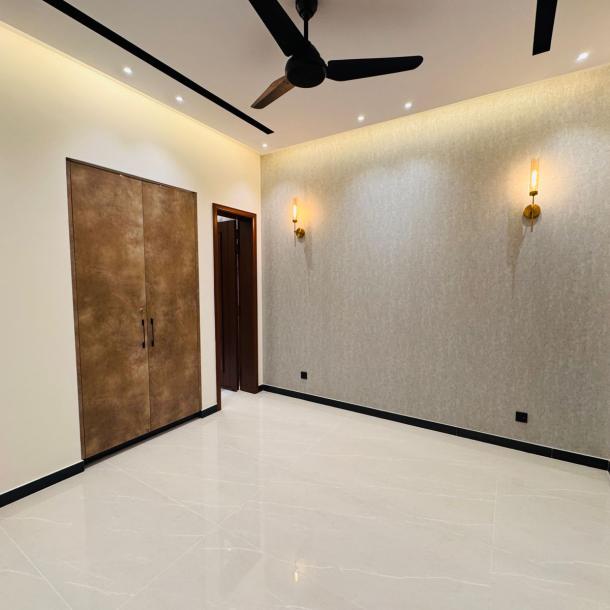 10 Marla Ultra Modern luxury House Design for Sale DHA Phase 7 Lahore.-18