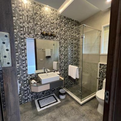 1 Kanal Brand New House For Sale