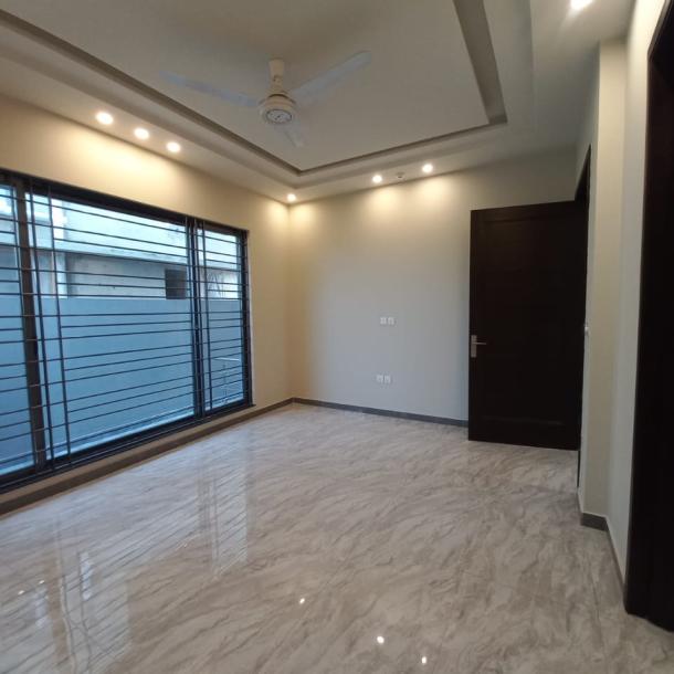 Luxury 10 Marla House Available For Rent In DHA Lahore Phase 7-1