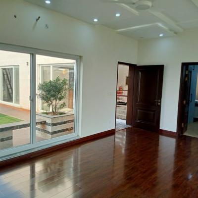 Top Location Beautiful 1 Kanal Lower Portion Available For Rent in DHA Lahore Phase 7