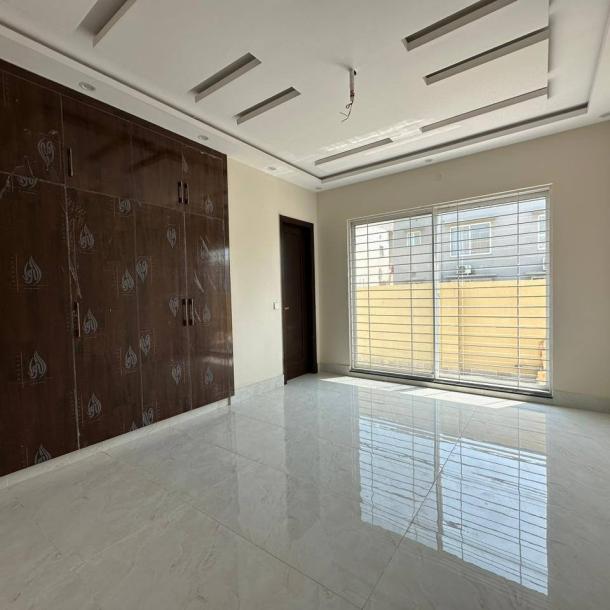 1 Kanal Slightly Used House Available For Rent In DHA Lahore Phase 7-2
