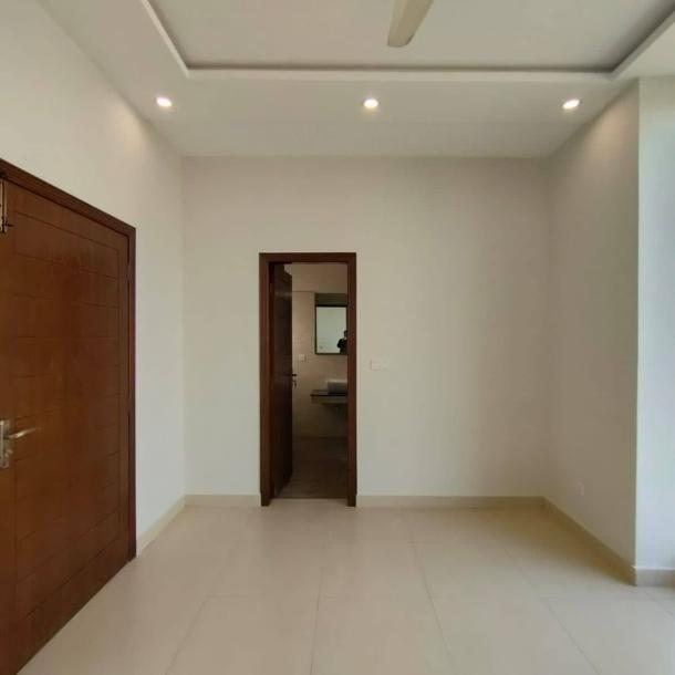 Beautiful 5 Marla Upper Portion Available For Rant In DHA Lahore-2