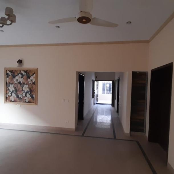 Reasonable Price 10 Marla Apartment Available For Rent In Askari 10-2