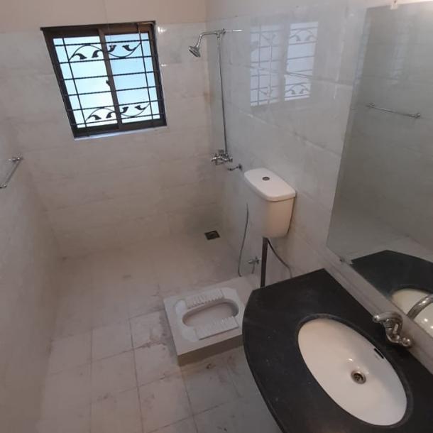 Reasonable Price 10 Marla Apartment Available For Rent In Askari 10-5