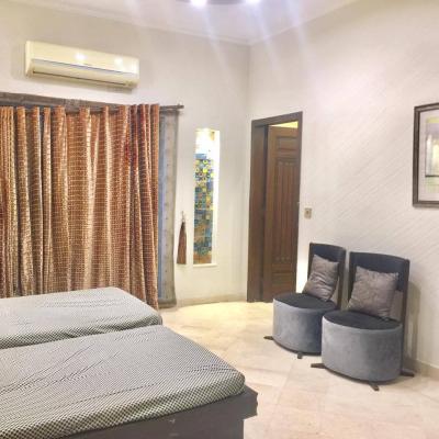 2 Bedroom Full Furnished 1 Kanal Lower Portion Available For Rent In DHA Lahore Phase 3