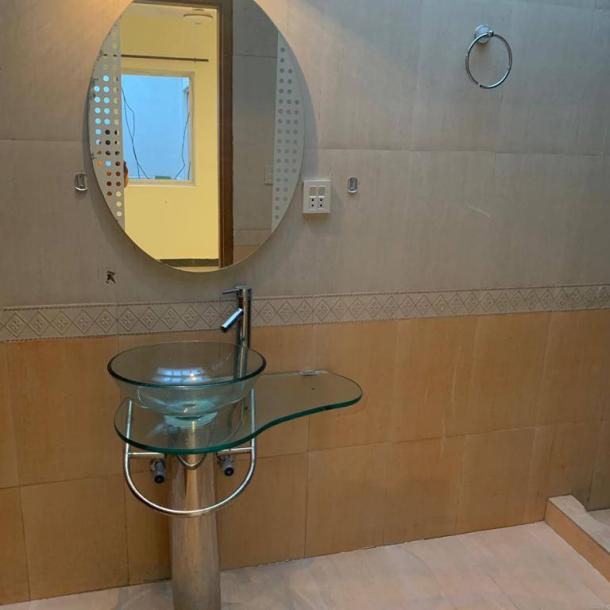 3 Master Bedrooms 8 Marla Beautiful House Available For Sale In Bahria Town Rawalpindi-10