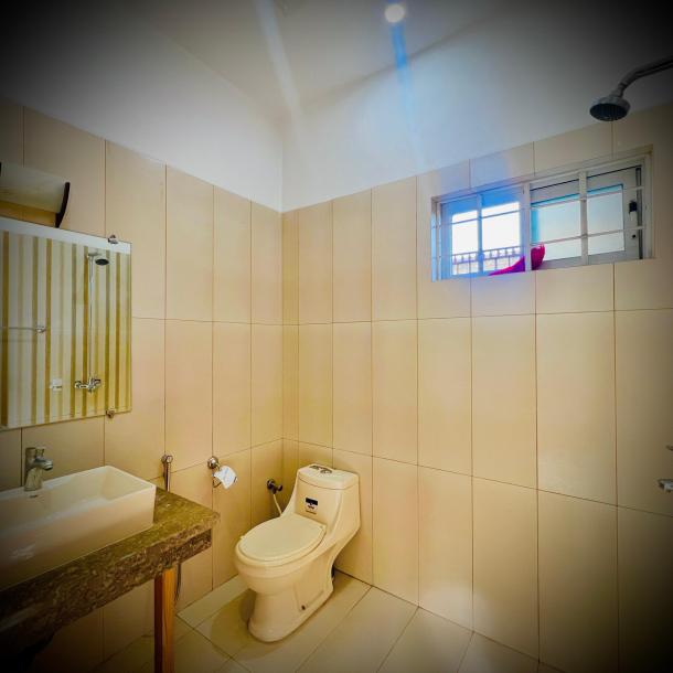 Top Location 10 Marla House Available For Sale In Bahria Town Rawalpindi-13