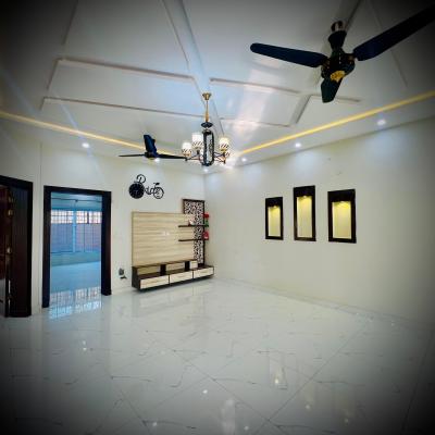 Top Location 10 Marla House Available For Sale In Bahria Town Rawalpindi