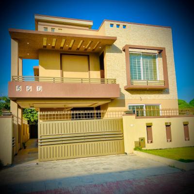 Top Location 10 Marla House Available For Sale In Bahria Town Rawalpindi