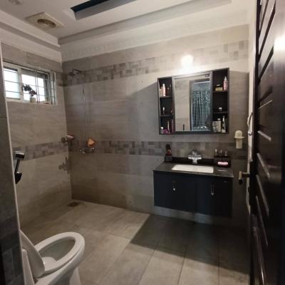 Best Location 1 Kanal House Available For Sale In DHA Lahore Phase 3