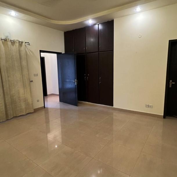 Fully Maintained 3 Bedrooms Upper Portion available For Rent In DHA Lahore Phase 4-3