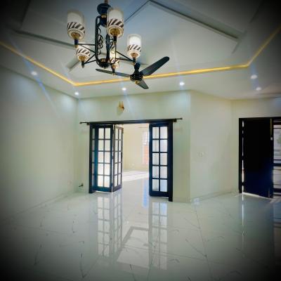 Top Location 10 Marla House Available For Sale In Bahria Town Rawalpindi