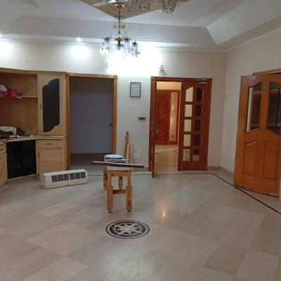 DHA Phase 3 Reasonable Price 1 Kanal Upper Portion Available For Rent In DHA Lahore Phase 3