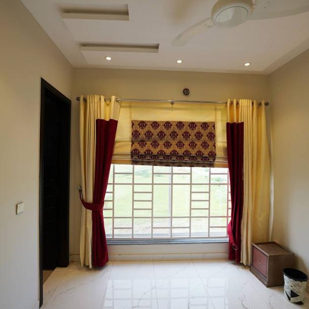 DHA Lahore Phase 7 Best 10 Marla House Available For Rent-5