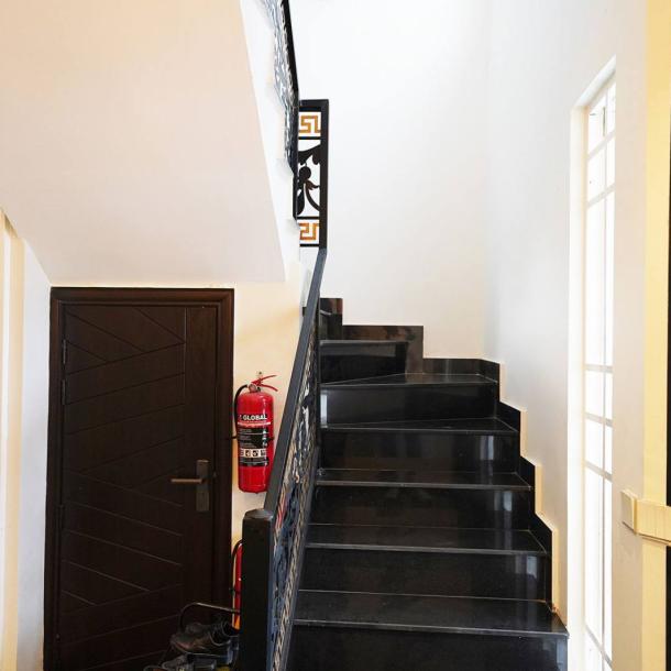 DHA Lahore Phase 7 Best 10 Marla House Available For Rent-8