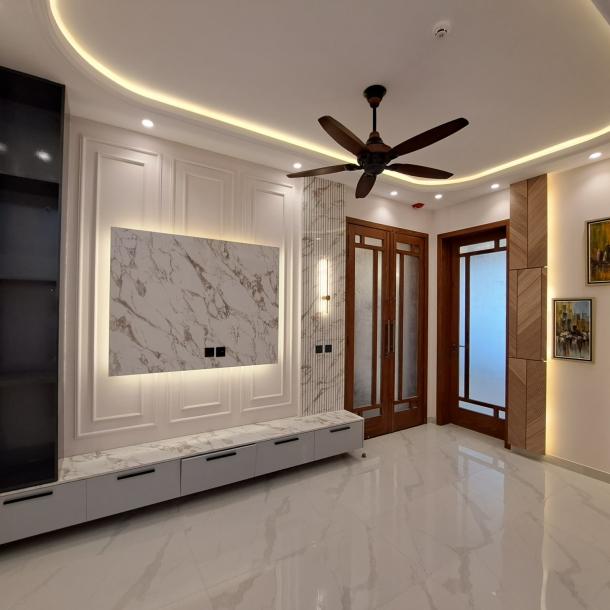 Corner Brand New 10 Marla House Available For Sale In DHA Lahore-9