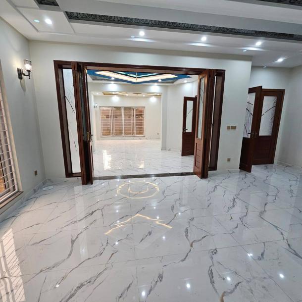 1 Kanal New Beautiful House Available For Rent In Bahria Town Lahore-10