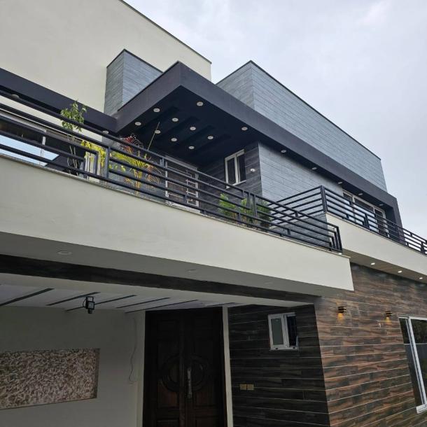 1 Kanal New Beautiful House Available For Rent In Bahria Town Lahore-1