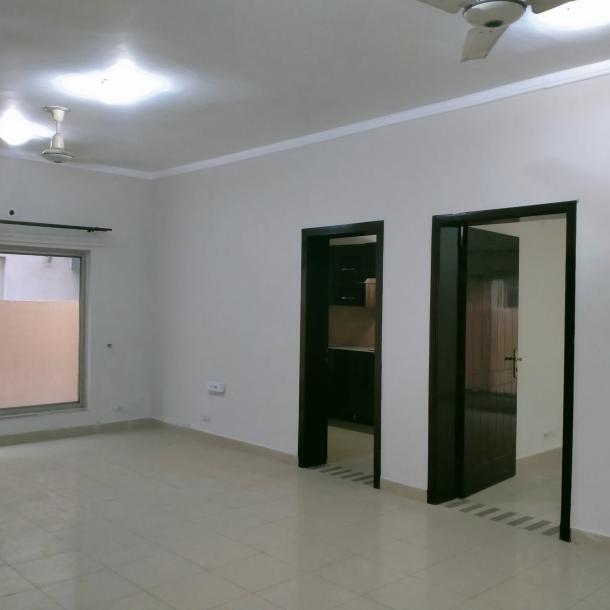 8 Marla Beautiful Safari Villas Available For Rent In Ideal Location Of Bahria Town Lahore-3