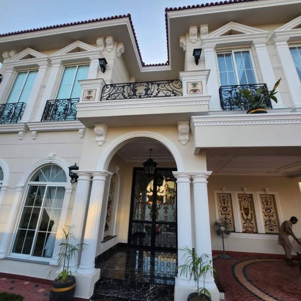 Well Maintained Luxurious 1 Kanal House Available For Sale In DHA Lahore Phase 7-2