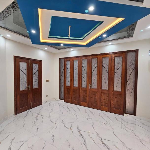 1 Kanal New Beautiful House Available For Rent In Bahria Town Lahore-7