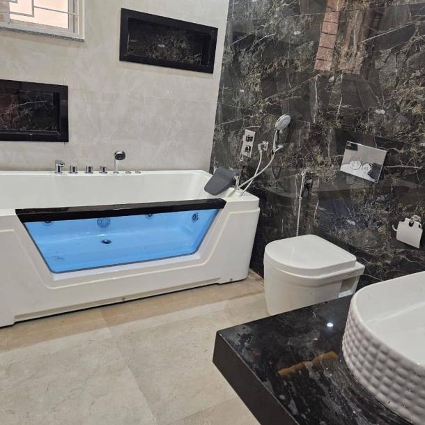 1 Kanal New Beautiful House Available For Rent In Bahria Town Lahore-13
