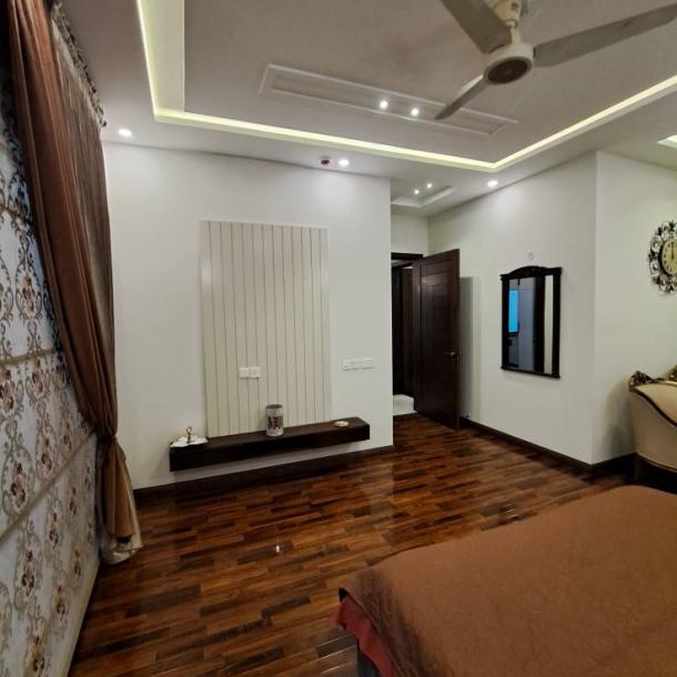 Stunning 1 Kanal Upper Portion Available for Sale In DHA Lahore Phase 6-14