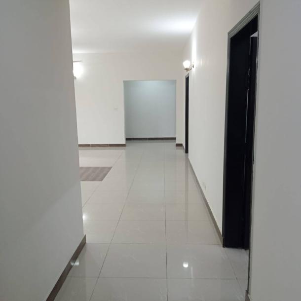 Top Location Affordable Price 3 Bedrooms Apartment Available For Sale In Askari 11-3