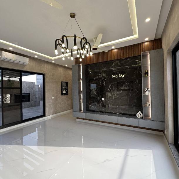 DHA Phase 7 Prime Location1 Kanal House Available For Sale-16