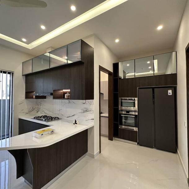 DHA Phase 7 Prime Location1 Kanal House Available For Sale-12