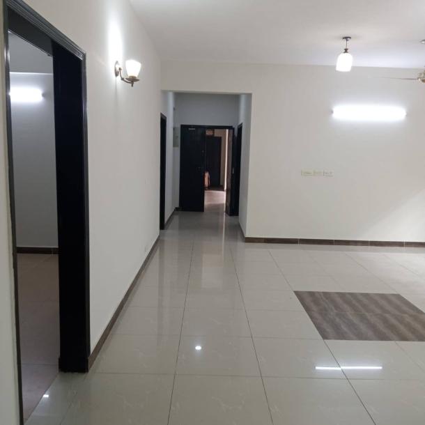 Top Location Affordable Price 3 Bedrooms Apartment Available For Sale In Askari 11-2