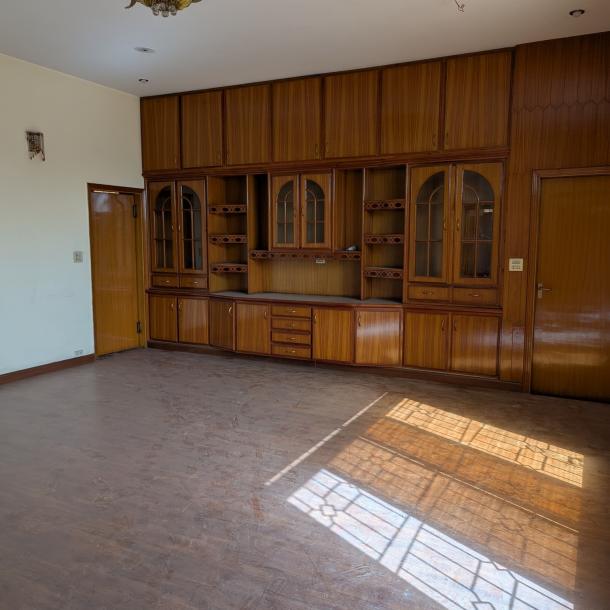 DHA Phase 1 Beautiful 1 Kanal Upper Portion Available For Rent-5