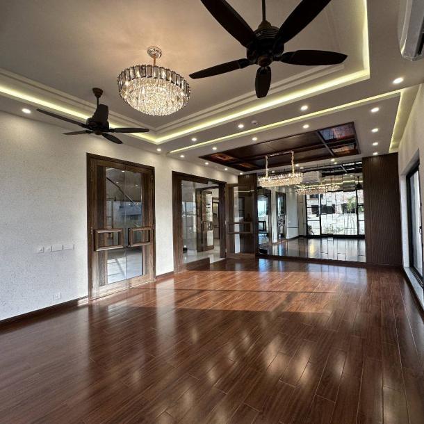 DHA Phase 7 Prime Location1 Kanal House Available For Sale-2