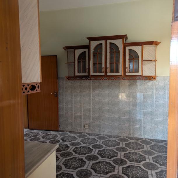 DHA Phase 1 Beautiful 1 Kanal Upper Portion Available For Rent-6