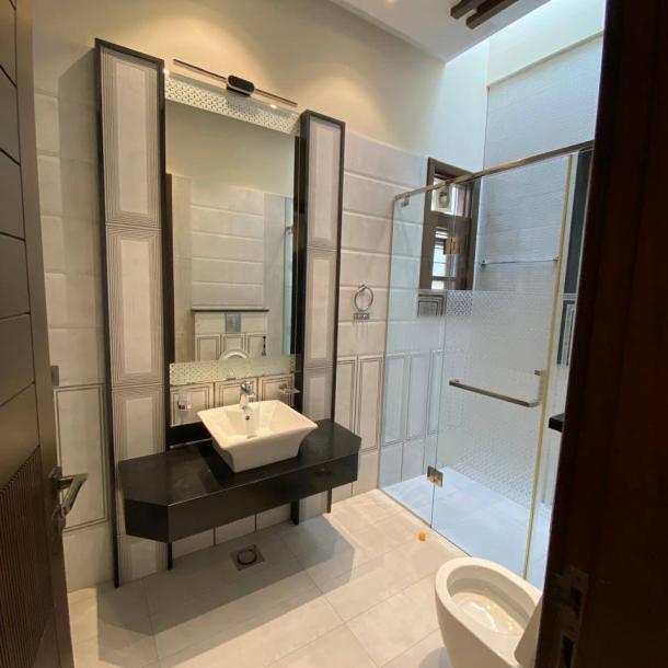 1000 Yards House Available For Rent In DHA Lahore Phase 5-9