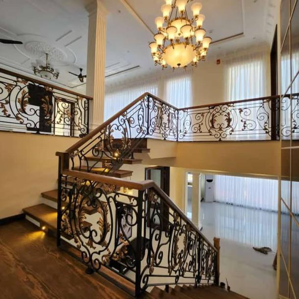 Well Maintained Luxurious 1 Kanal House Available For Sale In DHA Lahore Phase 7-3