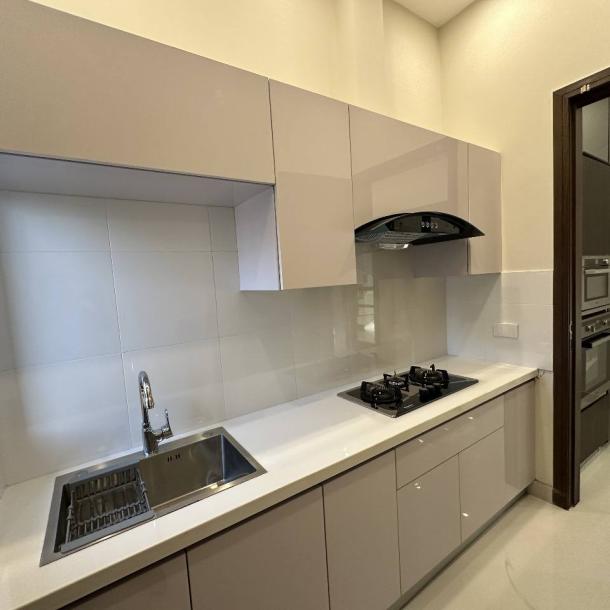 DHA Phase 7 Prime Location1 Kanal House Available For Sale-10