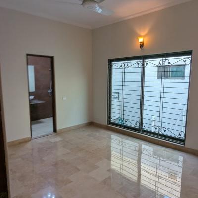 1 Kanal Upper Portion Available For Rent In DHA Phase 3 Block Z