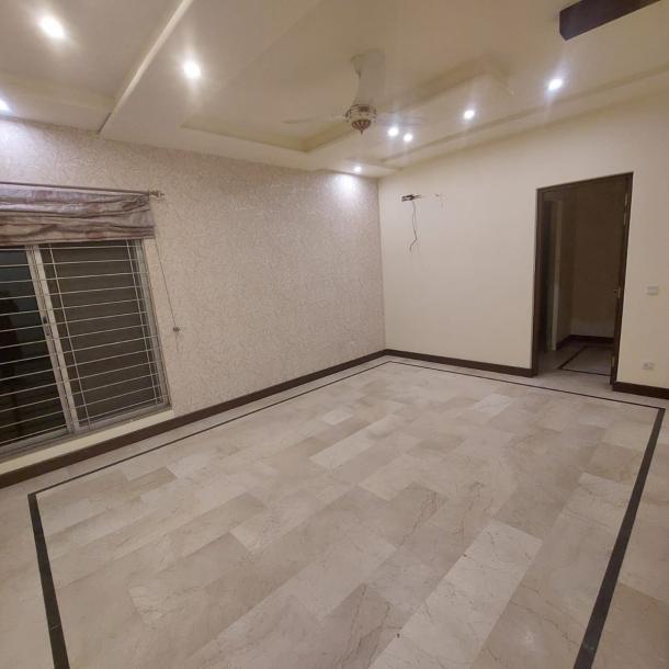 Prime Location 1 Kanal upper Portion For Rent In DHA Lahore Phase 8 Park View-5