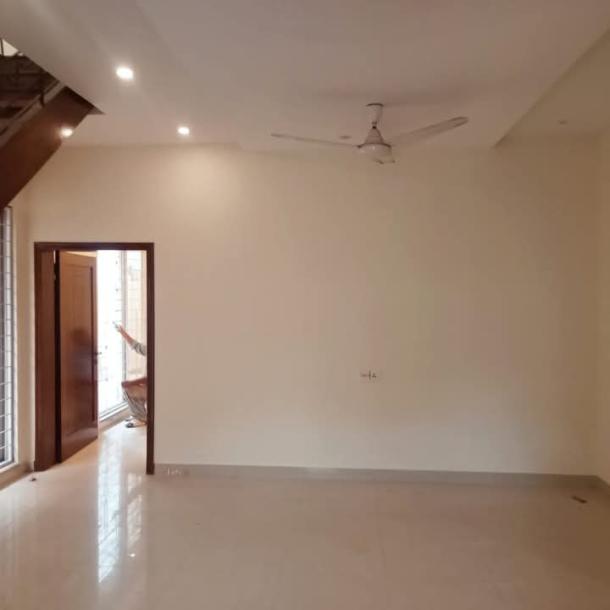 Cheapest Price 10 Marla House Available For Rent In DHA Lahore-1