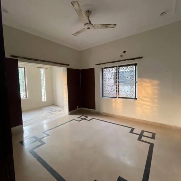 Luxury 1 Kanal Upper Portion For Rent In DHA Lahore Phase 1-3