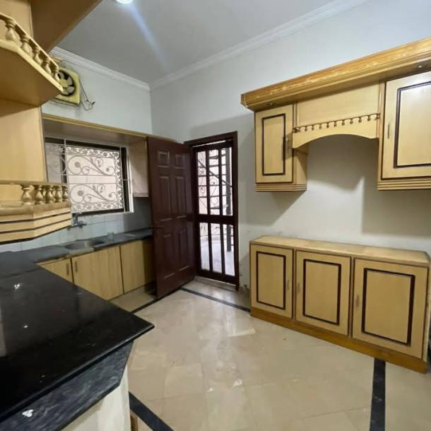 Luxury 1 Kanal Upper Portion For Rent In DHA Lahore Phase 1-2