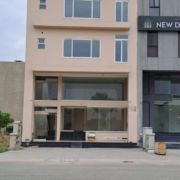 Best Location Commercial Plaza Ground floor basemetnt and mezzinine Available For Available For Rent In DHA Lahore Phase 6-1