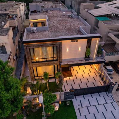 Luxury 1 Kanal Bungalow Is Available For Sale In DHA Lahore Phase 6