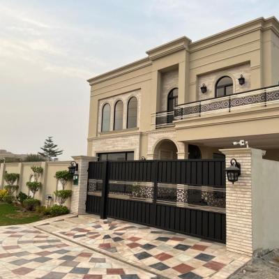 Luxury 1 Kanal House Available For Sale In DHA Lahore Phase 6 Block E