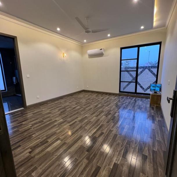 Luxury 1 Kanal House Available For Sale In DHA Lahore Phase 6 Block E-8