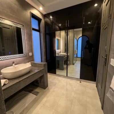 Beautiful Luxurious 2 Kanal House Available For Sale In DHA Lahore Phase 6